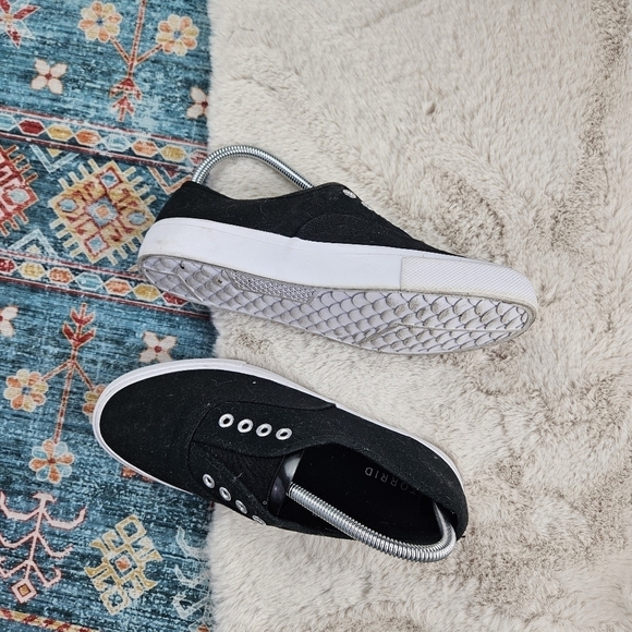 Torrid Black Canvas No Laces Slip On Sneaker WOmen US 8 - Picture 5 of 12